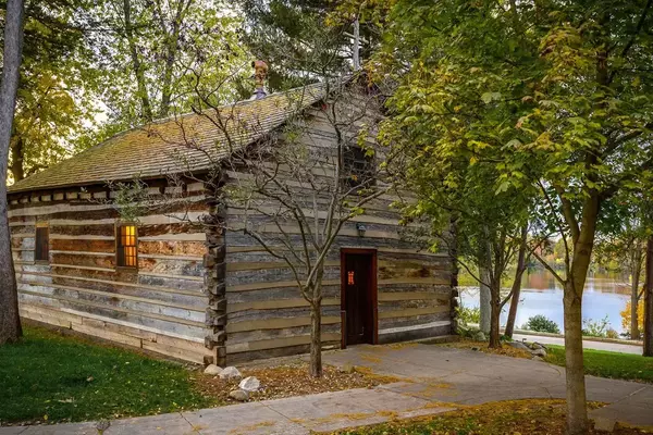 The log chapel at Notre Dame